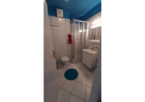 One-Bedroom Apartment with Balcony image 5