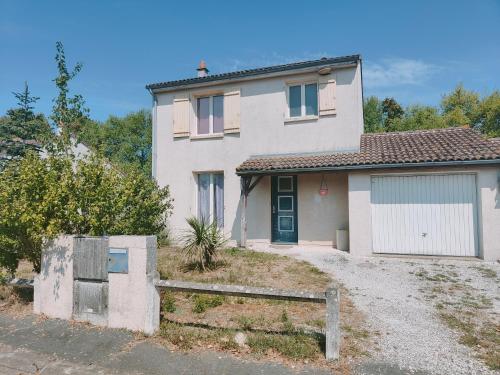 Nanteuil maison chaleureuse et fonctionnelle