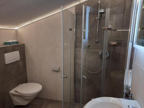 Hotel Garni Viktoria - image 2