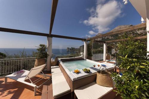  Villa Giove in SantʼAgata sui Due Golfi