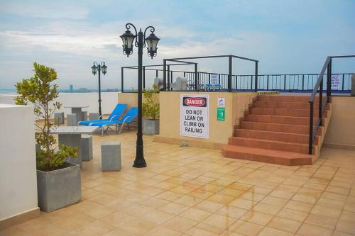 . Breathtaking Luxury in Negombo