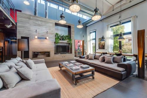  Villa, carefully finished with quality materials in Lotzorai