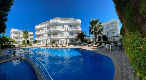 Belka Golf Residence Exclusive Apt Poolside - Tasagil