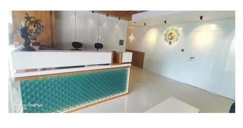 Hotel The Grand Crystal