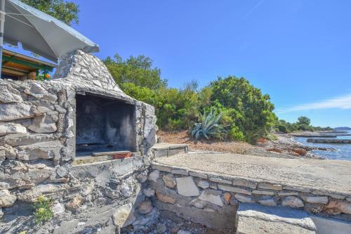 House James - image 11