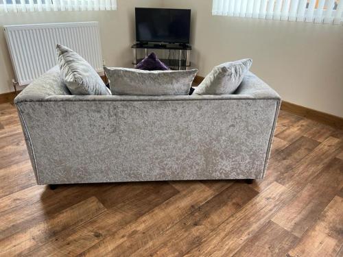 Holly Cabin With Hot Tub – York