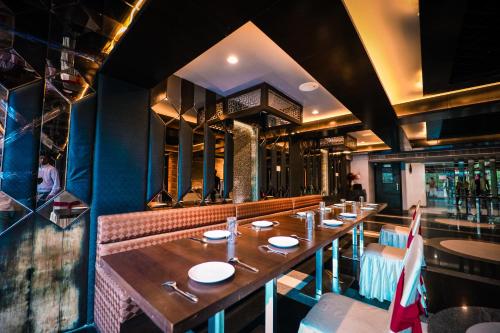 Étterem, Homansh Galaxy Hotel in Kanpur