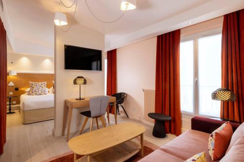 Hotel Elysees 8 - image 12