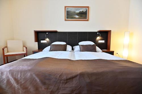 Guestroom, Hotel Eger & Park in Eger
