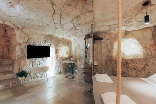 Grotta Carlotta 4