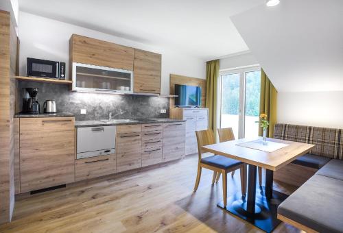 Two-Bedroom Apartment with Shower