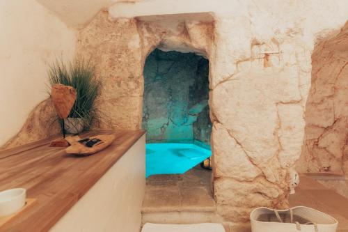 Grotta Carlotta – Ostuni, AR