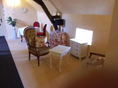 LE MOULIN DE MERAL - image 12