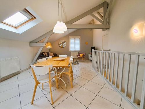 Spacieux loft centre Tours 3 ch 6 personnes