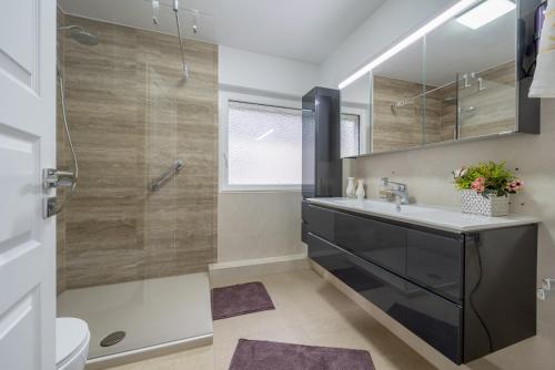up to 3 private rooms with 2 bathrooms, Ганновер (фото 10)