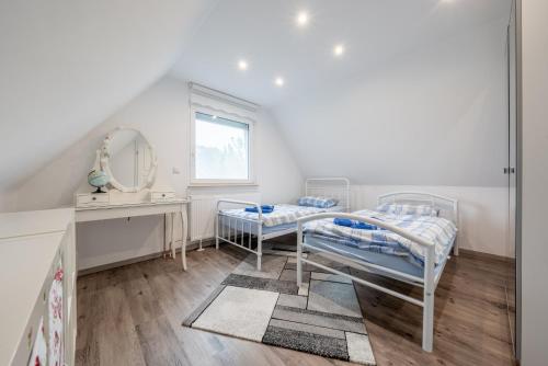 up to 3 private rooms with 2 bathrooms, Ганновер (фото 3)