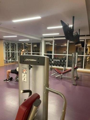 Gorgeous 2 Bed in Damac Hills with Pool & Gym - image 13