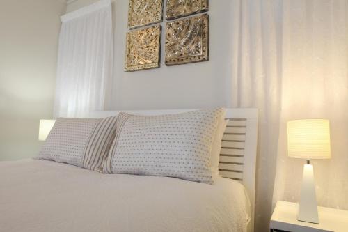 Luxury One-Bedroom Apartment - Unit 2