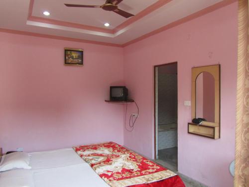 3 double beds