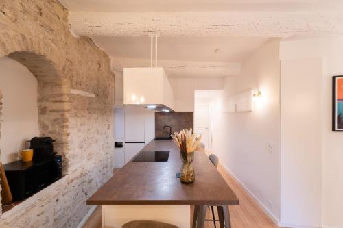 Suite Fusion - charme de l'ancien et confort moderne - Vieux Nice - 2 chambres - wifi - 5 min des plages - 30 min de Cannes et Monaco, Nice (fotografie 8)