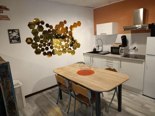 virtuve, L'annexe de l'usine Logement Moderne de campagne in Saint-Quentin-la-Motte-Croix-au-Bailly