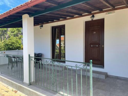  Sunset Studios & Apartments in Koukounaries