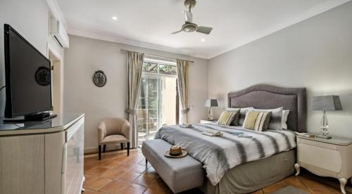 Quinta do Lago 2-Bed Apartment - Golf Pool & Ac in Santa Barbara de Nexe