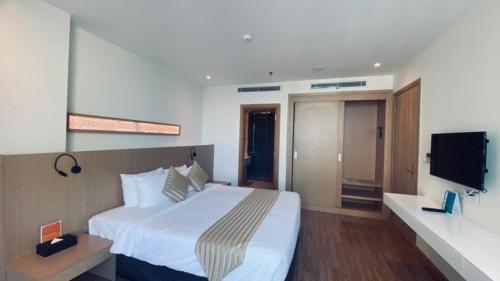 Star city condo tel