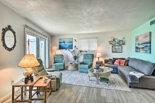 Daytona Beach Retreat with Views and Pool Access! in Daytona Beach, USA