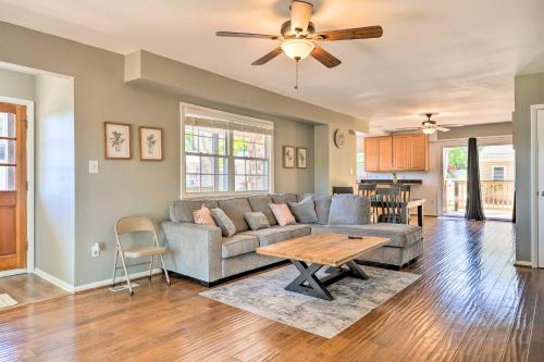 Sunny Glen Burnie Home - On-Site Water Access in Glen Burnie, USA