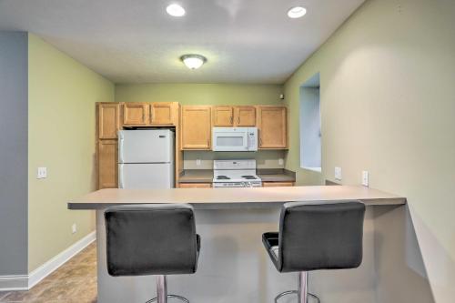 about 2 Mi to Downtown - Cozy Cleveland Unit, Cleveland (photo 7)
