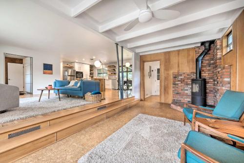 Chic Boulder Home with Yard Less Than 3 Mi to Pearl St! in Boulder, USA