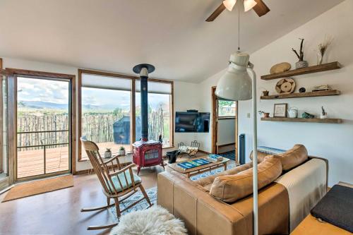 El Prado Duplex with Deck and Grill - 4 Mi to Town! in El Prado, USA