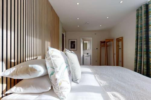 The Oxford Lodge Wadham Room