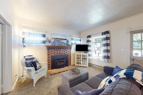 Sunset Cottage - image 37