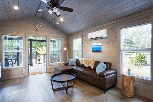Asheville River Cabins - All with River views - image 7