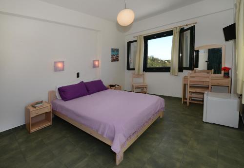 Eri Rooms to Let - image 3