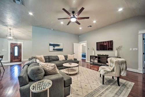 Buda Home with Deck and Fire Pit - 15 Mi to Austin! in Manchaca