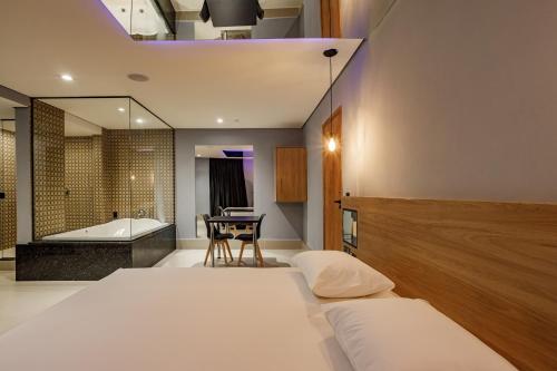 อ่างแช่น้ำร้อน, Drops Express Motel in บาร์เรโตส