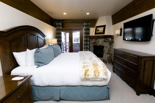 2 bedrooms, 3 beds