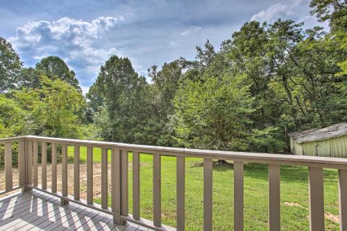 Peaceful Gainesboro Retreat with Deck and Yard! in Livingston (TN)