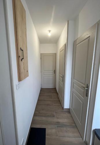 Appartement rénové à 15min de Lyon