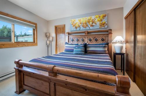 Sundowner II Condo - Ski-In - Walk To Town Sundowner II Condo - Ski-In - Walk To Town