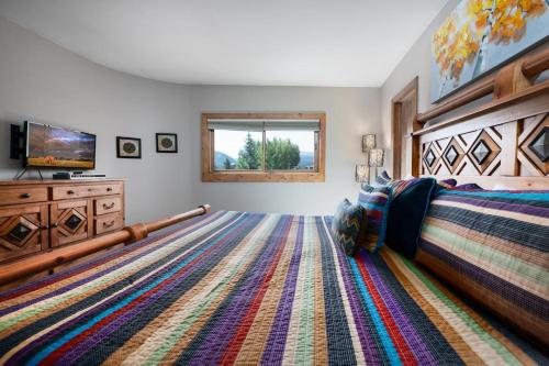 Sundowner II Condo - Ski-In - Walk To Town Sundowner II Condo - Ski-In - Walk To Town