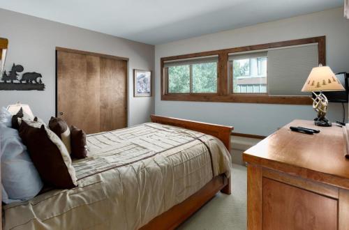 Sundowner II Condo - Ski-In - Walk To Town Sundowner II Condo - Ski-In - Walk To Town