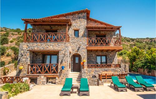  Beautiful Home In Milatos With Wifi, Private Swimming Pool And Swimming Pool, Unterkunft in Mílatos