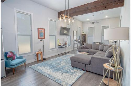 Gorgeous Family-Friendly Home Near Downtown in San Antonio, USA