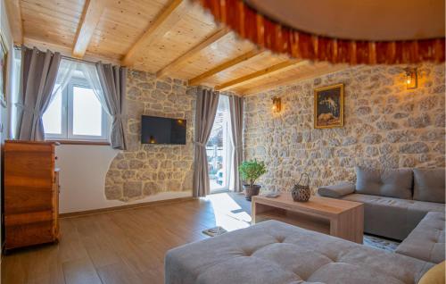 Gorgeous Home In Imotski With Heated Swimming Pool