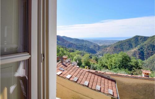 5 Bedroom Amazing Home In Fabbiano