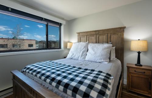 Cedar Lodge Buffalo Studio Condo - Great Frisco Location in Frisco, USA